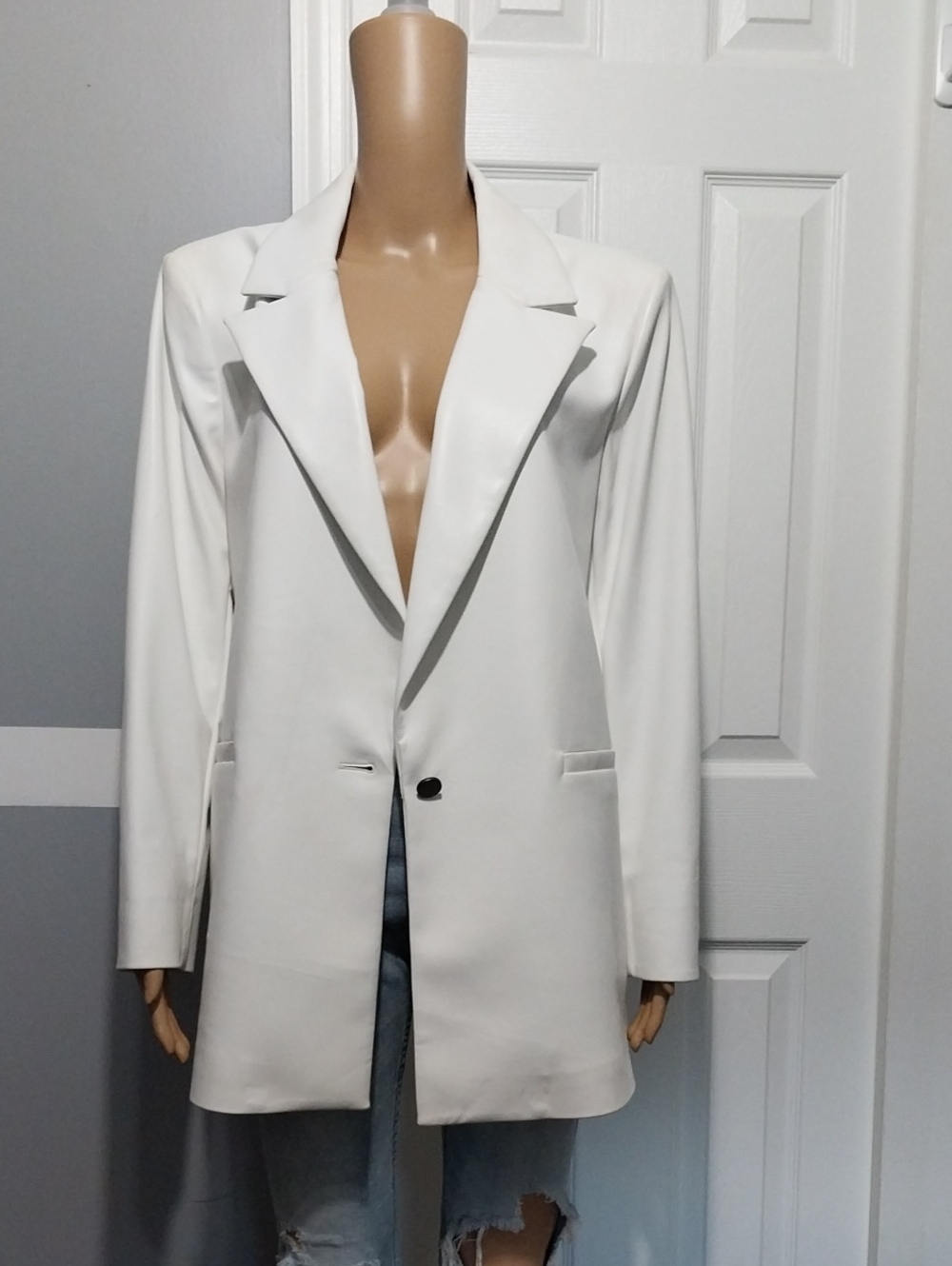 Alice + Olivia Longline Vegan Leather Blazer, Size L